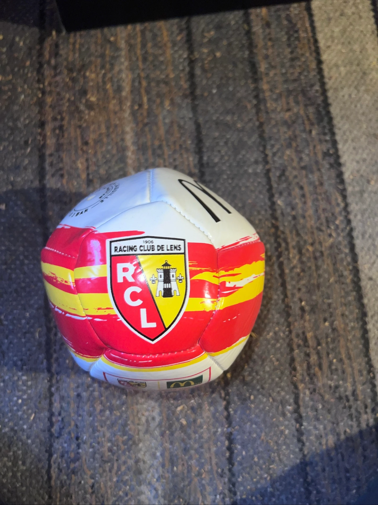 ⚽️mini Ballon Racing Club de Lens RCL Collector Officiel McDonald’s – Édition Rare